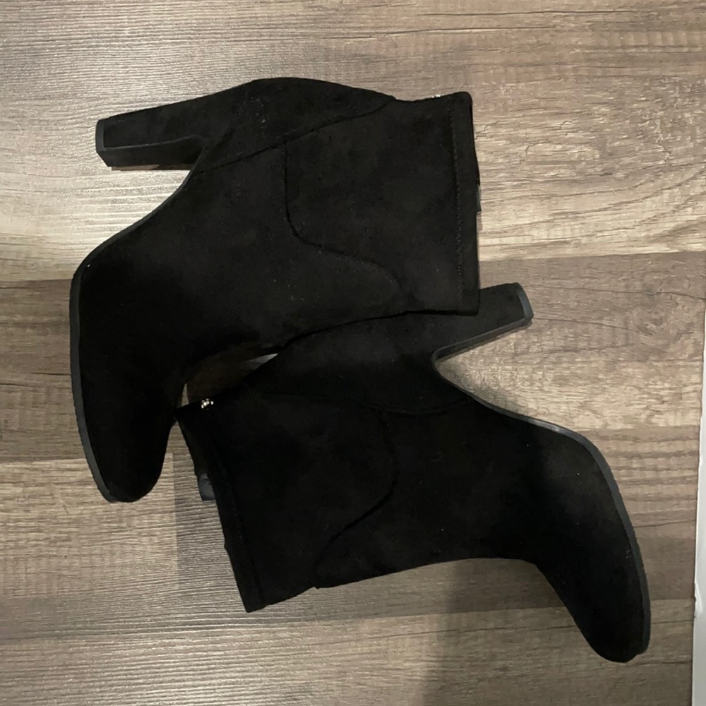 Black boots new never worn